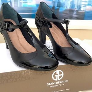 Brand new Mary Jane heels